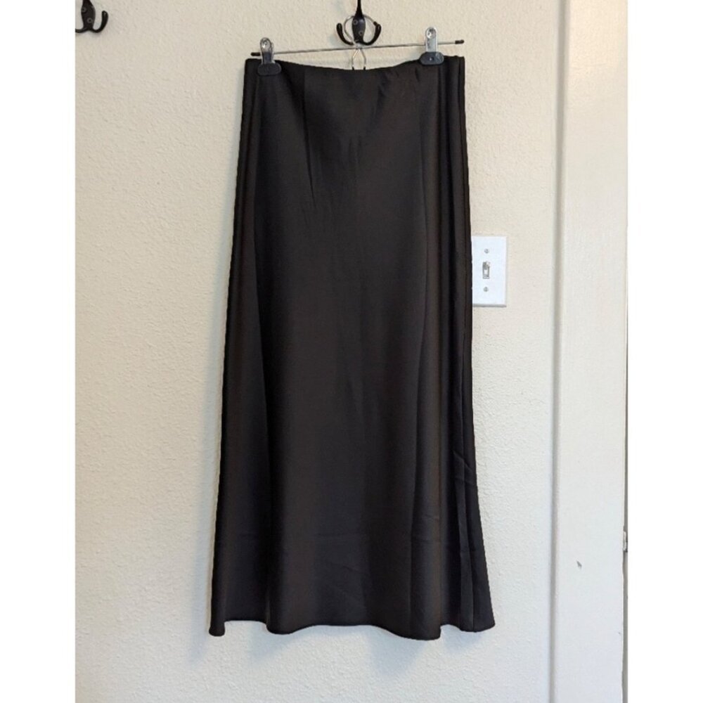 Mango Womens Black Midi Skirt, new with tags, XS Satin Finish Elegant A-Line Sty